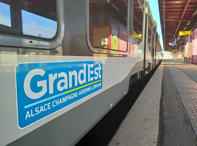 TER train gare strasbourg quai logo Grand Est