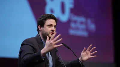 Un sénateur socialiste à Briconville