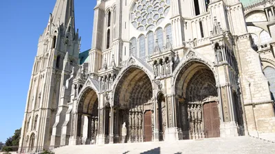 🔊 Encrassé, le Portail Sud de la cathédrale sera restauré dès 2027