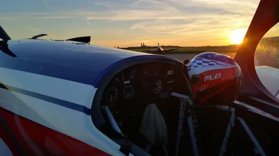 Installez-vous dans un Alphajet de la Patrouille de France