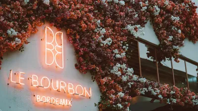 Le Bourbon Bordeaux : le restaurant qui se métamorphose en club
