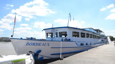 Bordeaux : un bateau comme hébergement d'urgence pour les sans-abris