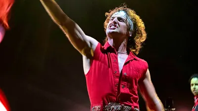 Benson Boone dévoile « Momma Song », un nouvel extrait de son futur...