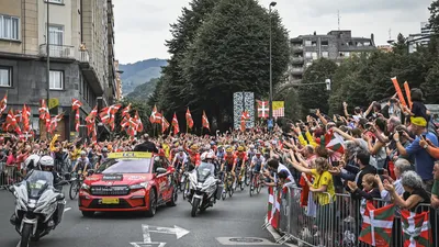 Cyclisme : mais pourquoi le Tour de France part-il de l’étranger ?