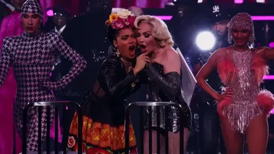 Madonna rejointe sur scène par une icône mexicaine