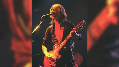 Disparition de Mick Ralphs, guitariste de Bad Company et Mott The...