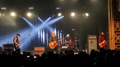 Les Pixies annoncent 2 dates françaises avec un single inédit,...