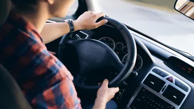 Minute conso : ce bouton dans votre voiture pour économiser du...