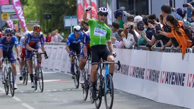 Boucles de la Mayenne 2025. Girmay, Cosnefroy, Molard... des beaux...