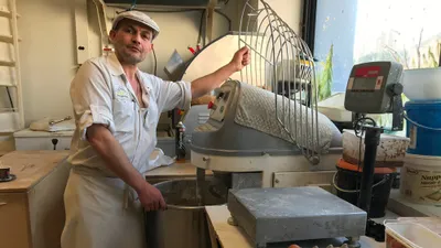 En Anjou. Asphyxié par la pression fiscale, ce boulanger segréen a...