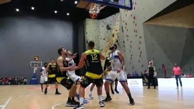 Basketball. Un départ et une arrivée de poids pour l'US Laval Basket