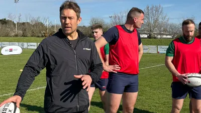Angers. "C'est une légende" : Jonny Wilkinson sur les terrains du...