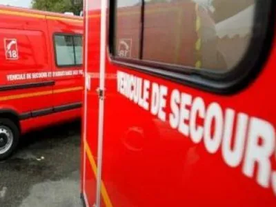 Les pompiers ont fracturé une vitre