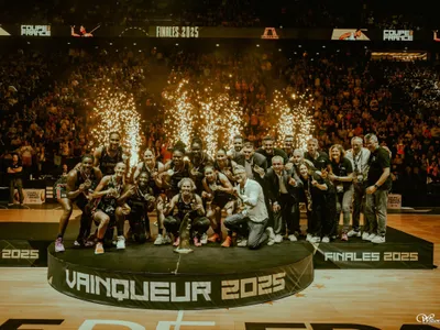Les Flammes Carolo remportent la coupe de France
