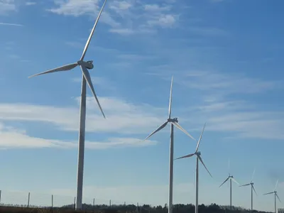 Une visite autour des éoliennes à Cormainville 