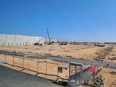 🔊L'entrepôt Amazon sort de terre à Illiers-Combray