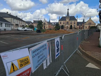 🔊L'aménagement de la place de l'Hôtel de Ville se prépare à Brou