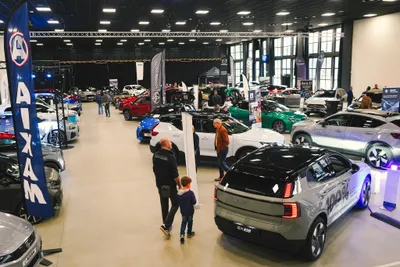 🔊 Des centaines de véhicules pour le Salon Auto-Moto-Camping-car à...