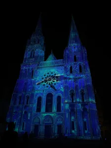 La vie en BLEU pour la cathédrale de Chartres