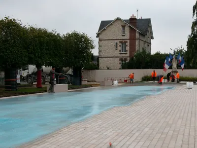 La Place cherche son nom à Luisant