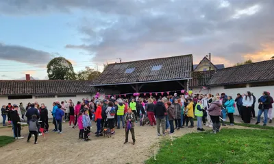 250 marcheurs nocturnes à Luisant pour Octobre Rose