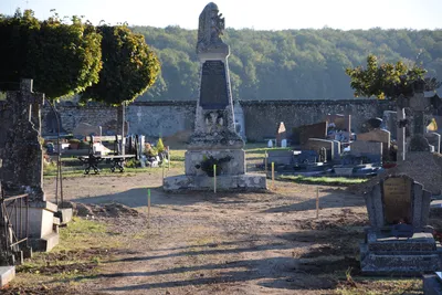 Un cimetière plus accessible et plus vert à Marboué