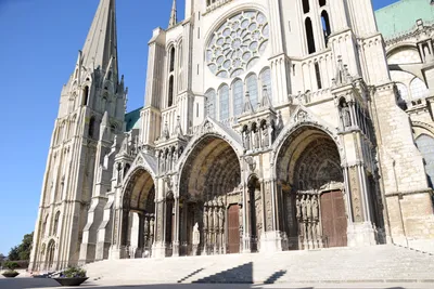 🔊 Encrassé, le Portail Sud de la cathédrale sera restauré dès 2027