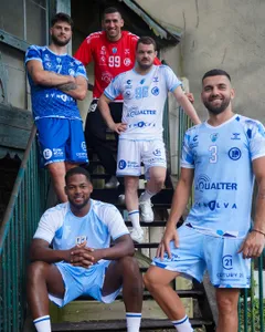 Des vitraux sur les maillots des handballeurs chartrains