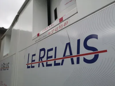 Collecte de vêtements suspendue "jusqu'à nouvel ordre" par le Relais