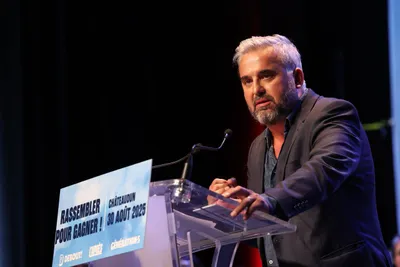 CHÂTEAUDUN – La gauche unitaire devant 2500 militants