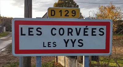 INSOLITE – Les Corvées-les-Yys, le seul nom français avec deux...