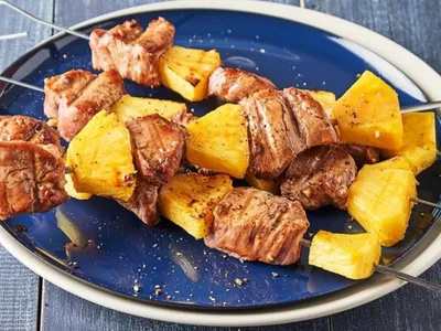 Brochettes de porc à l'ananas