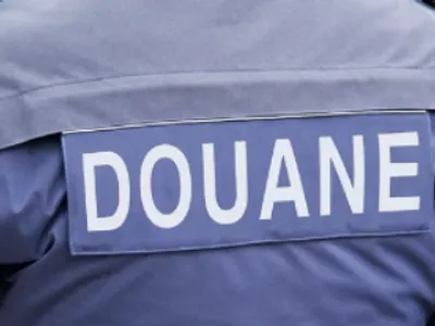 Douanes : saisie historique de pièces automobiles contrefaites