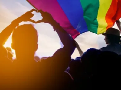 Face aux menaces autoritaires, la Gay Pride s’affirme comme un acte...