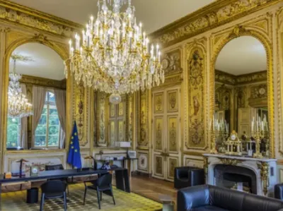 Malgré les enjeux sensibles, Emmanuel Macron a pris le parti de...