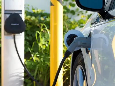Retour du leasing social pour voitures électriques en 2025