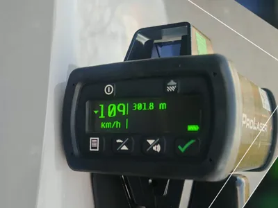 Un chauffard intercepté à plus de 100 km/h en pleine ville à...