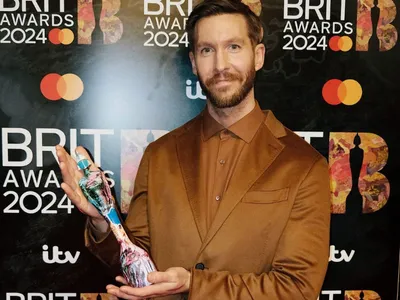 BRIT Awards 2024: une vraie fête, Calvin Harris, une Raye qui règne