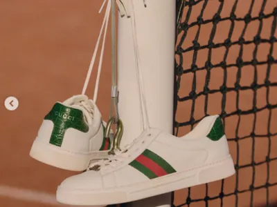 FG CHIC : Roland Garros en Toile de Fond, Gucci Sert avec Élégance...