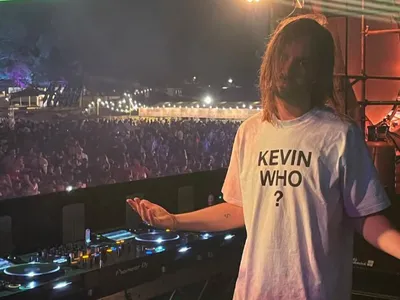 Dans un DJ set, Kevin Parker dévoile un nouveau Tame Impala