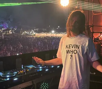 Dans un DJ set, Kevin Parker dévoile un nouveau Tame Impala