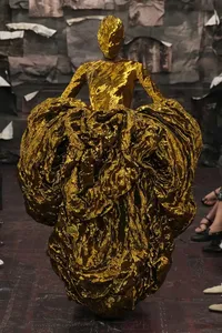 FG CHIC : Glenn Martens pour Maison Margiela , L'Héritier Évident 