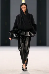 FG CHIC: Balmain Fall-Winter 2025 Show PARIS FWK 2025 