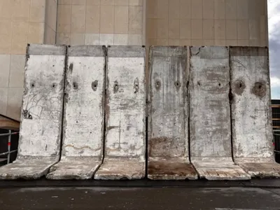 Le mur de berlin exposé à la Cité de l'architecture et du patrimoine
