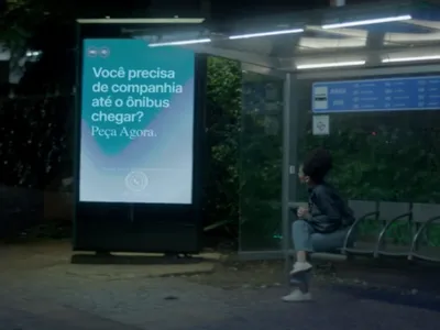 Brésil : des panneaux publicitaires assurent la sécurité des femmes...