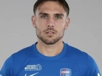 Stade lavallois. Mattéo Commaret pour remplacer Owen Kouassi ?