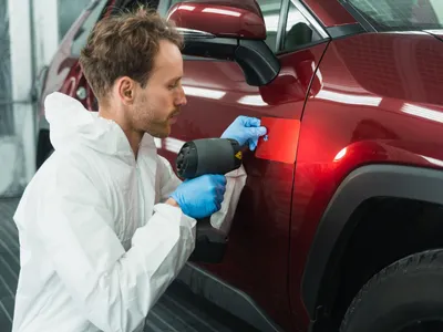 Renault Laval recherche un carrossier peintre H/F (Interview)