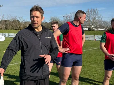 Angers. "C'est une légende" : Jonny Wilkinson sur les terrains du...