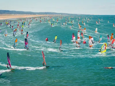 Défi Wind 2025 à Gruissan : le grand rendez-vous de la glisse est...