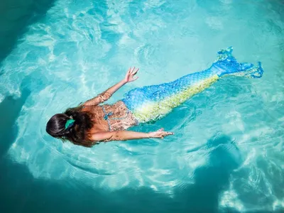 Hérault : un stage insolite pour nager comme une sirène